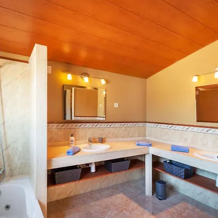 Costabella By Interhome Дом отдыха
